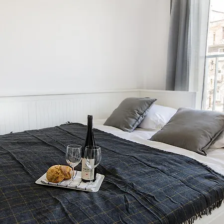 Apartment Grey Apartment! Cozy For Two! Wroclaw