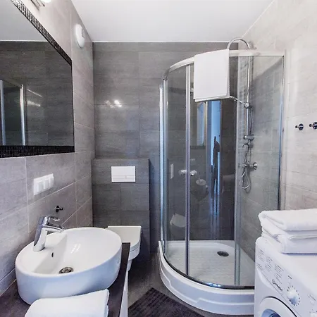 Grey Apartment! Cozy For Two! * Wroclaw